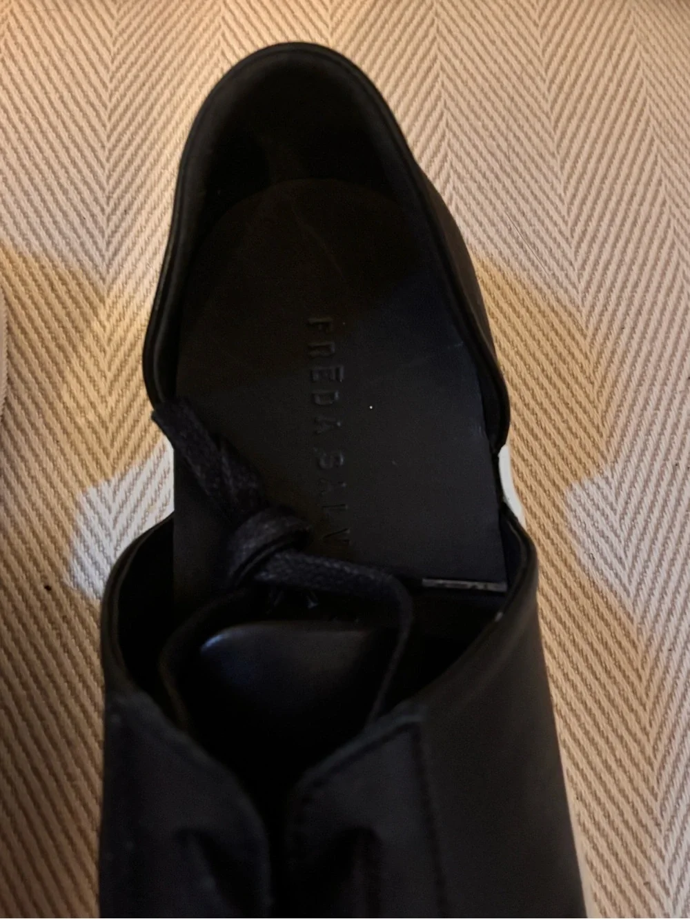 Freda Salvador Black Leather Side Cutout Low Top Sneakers Size 11